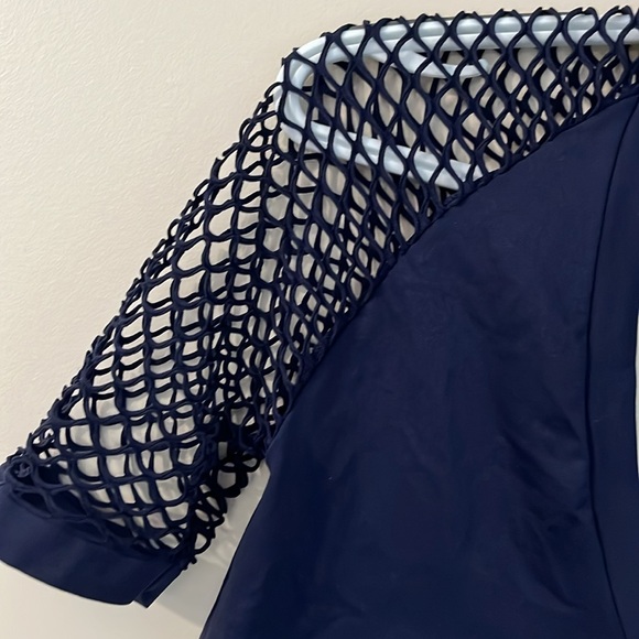 VENUS Navy Blue Mesh Short Sleeve Top M NWOT - Picture 5 of 8